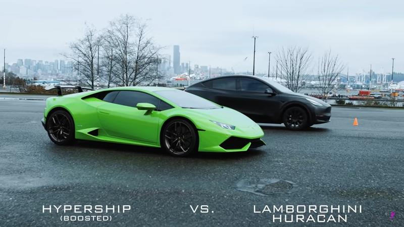 Watch a Tesla Model Y Take On a Lamborghini Huracan Just Because
- image 974719